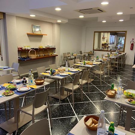 Hotel Domus Mea カットーリカ エクステリア 写真