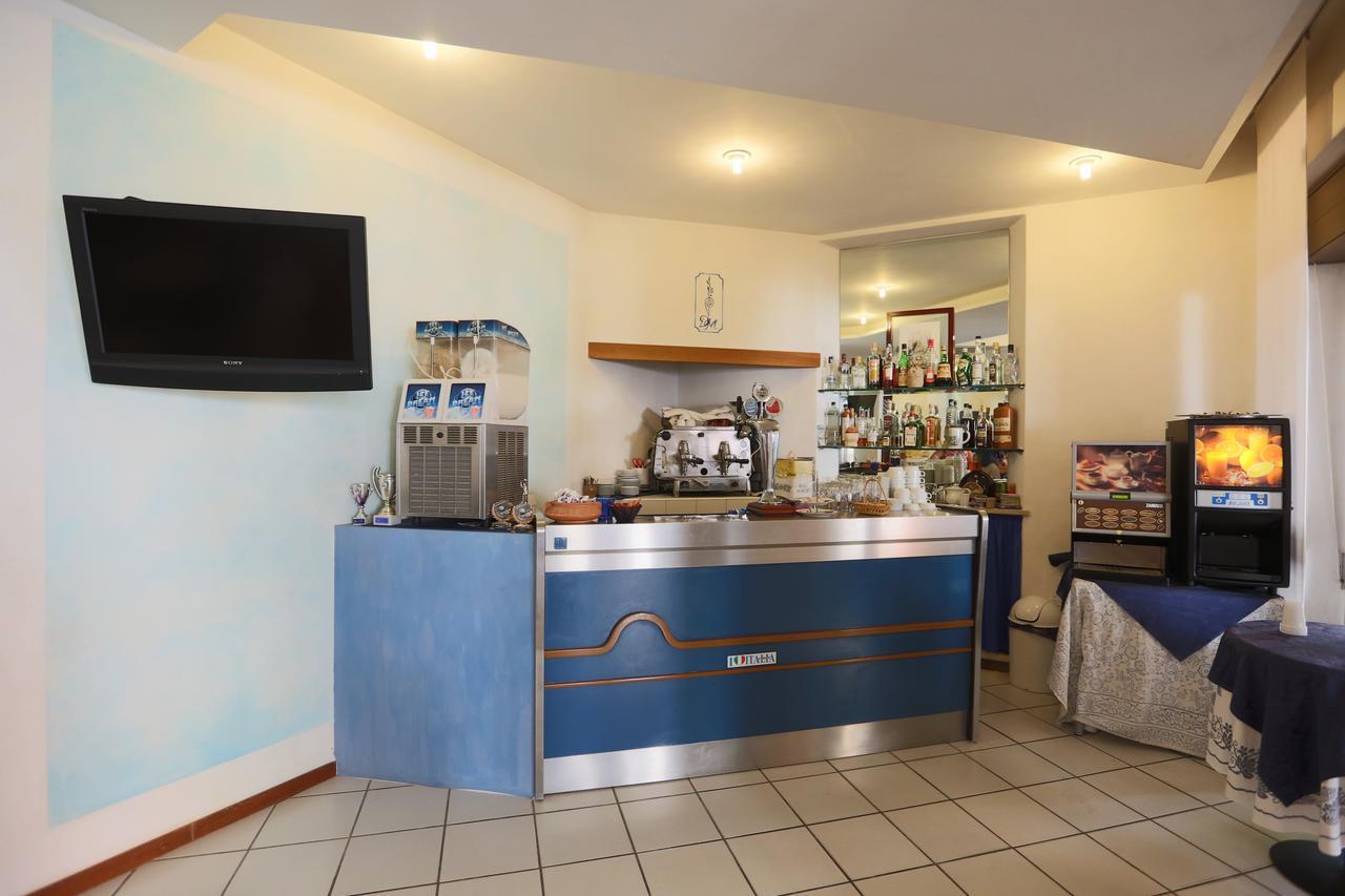 Hotel Domus Mea カットーリカ エクステリア 写真