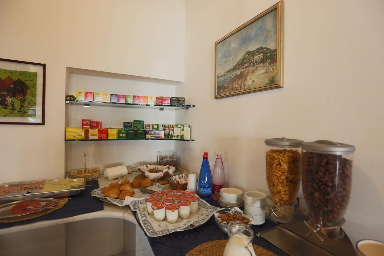 Hotel Domus Mea カットーリカ エクステリア 写真