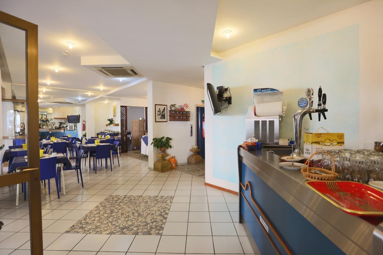 Hotel Domus Mea カットーリカ エクステリア 写真