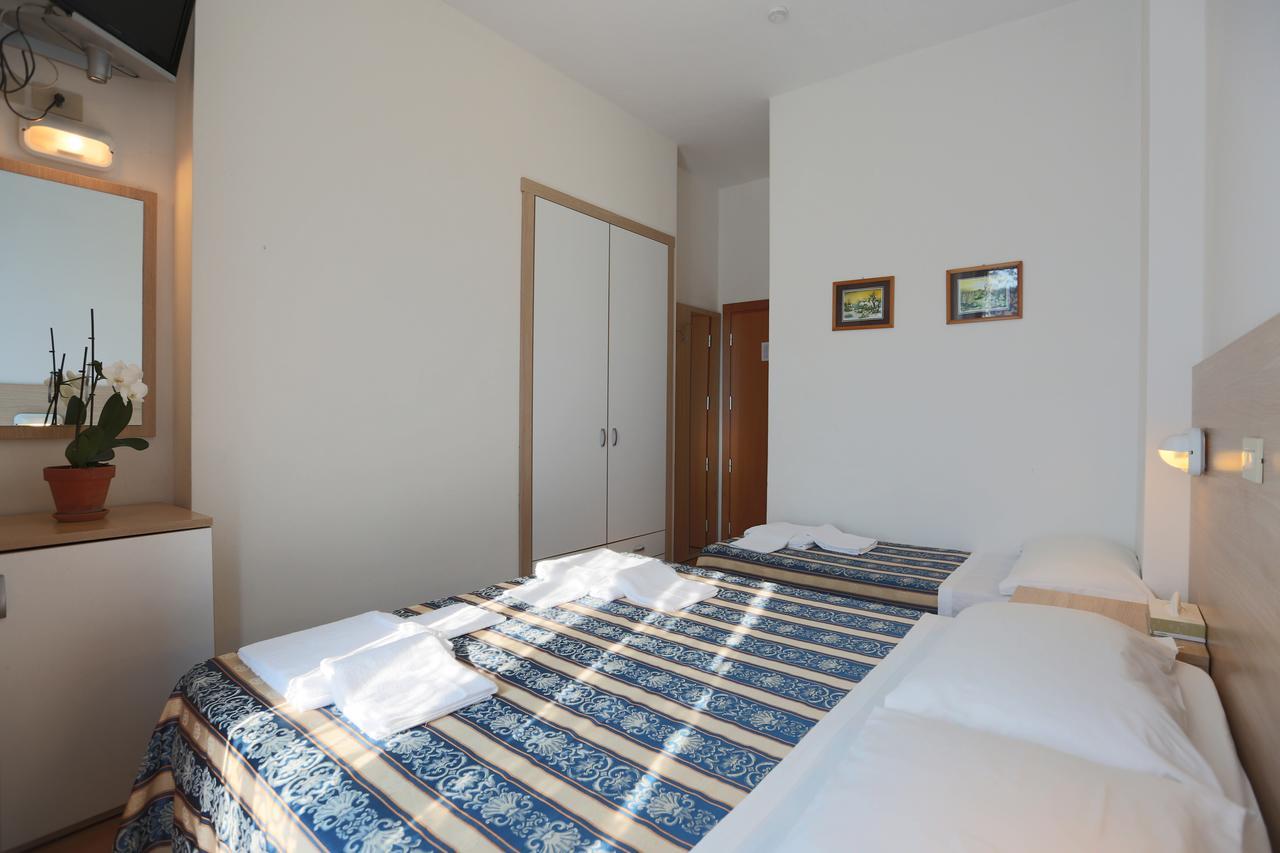 Hotel Domus Mea カットーリカ エクステリア 写真