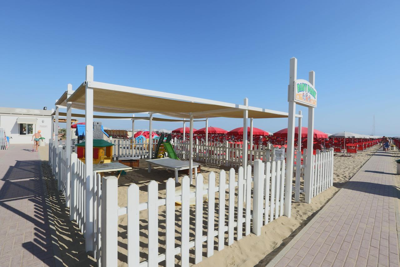 Hotel Domus Mea カットーリカ エクステリア 写真