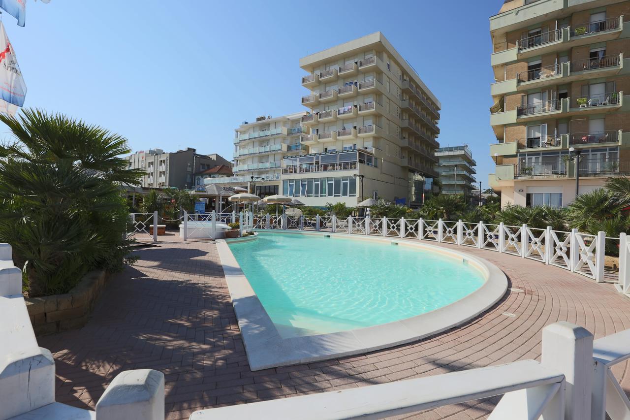 Hotel Domus Mea カットーリカ エクステリア 写真